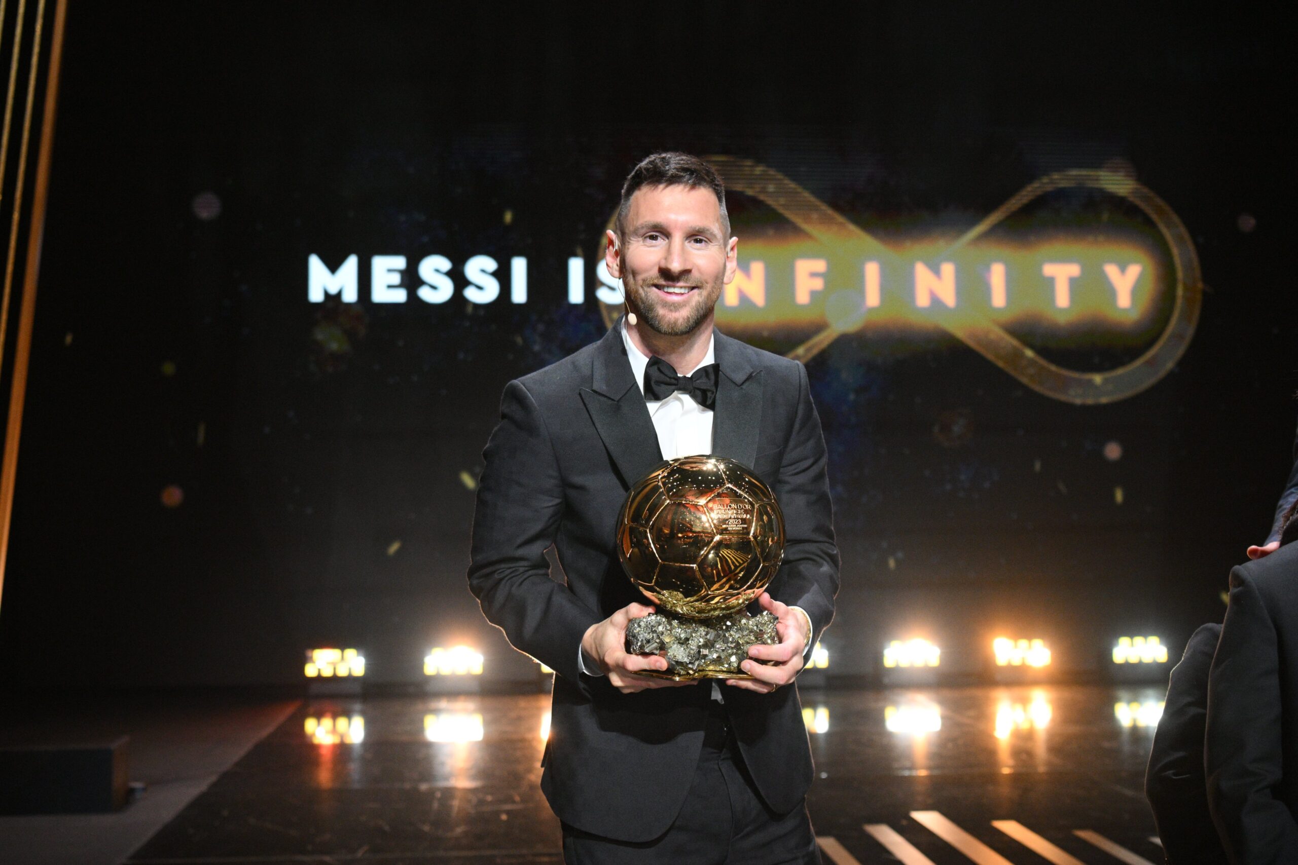 Lionel Messi recibió su octavo Balón de Oro