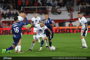 Foto-noticia-para-la-web-CSIR-vs-Huracan