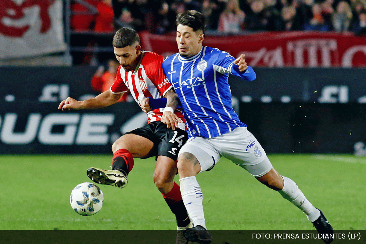 Foto-noticia-para-la-web-Estudiantes-1-1-Godoy-Cruz-1