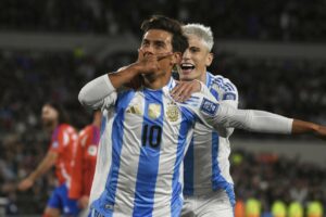 Dybala Garnacho festejo