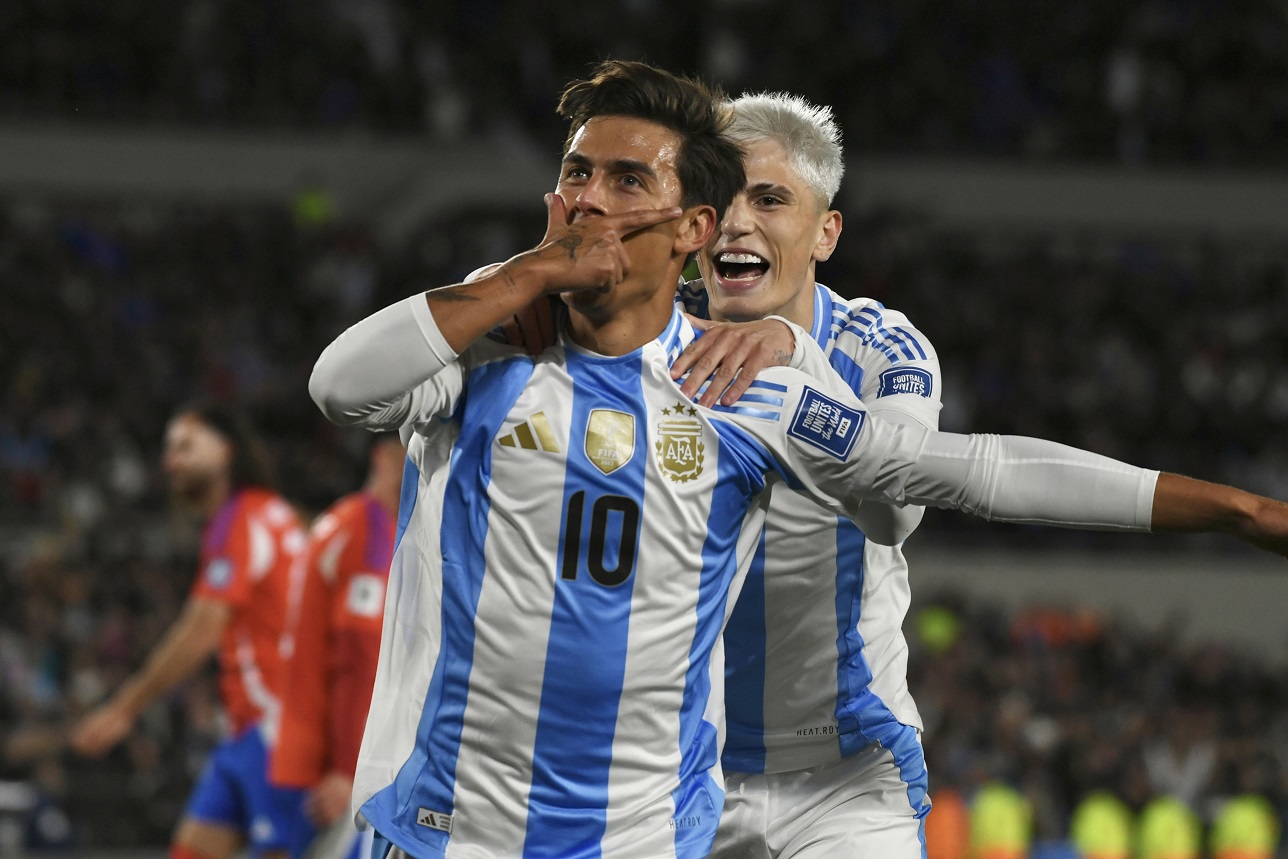 Dybala Garnacho festejo