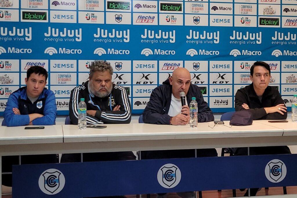 conferencia-de-prensa Walter Morales Gimnasia de Jujuy vs Madryn