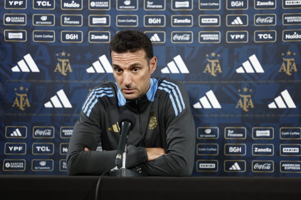 scaloni conferencia
