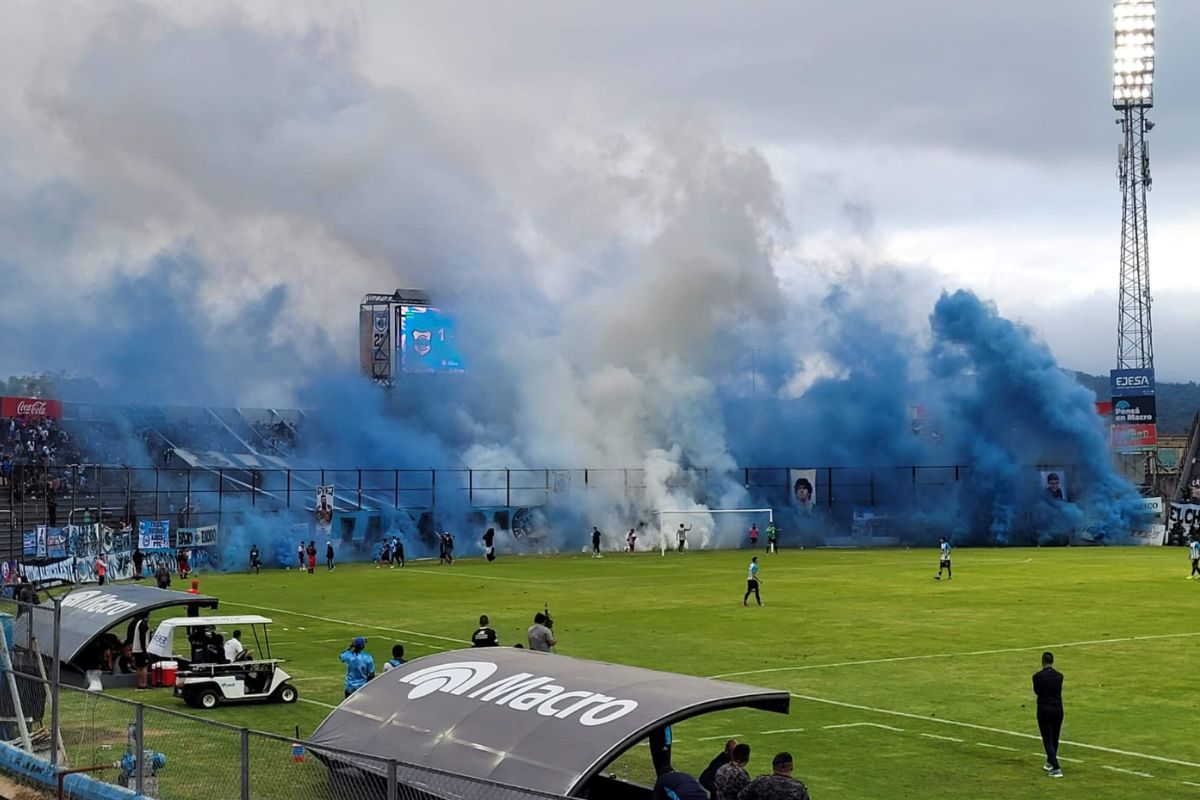hinchada de gimnasia de jujuy