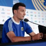 scaloni conferencia previa inglaterra